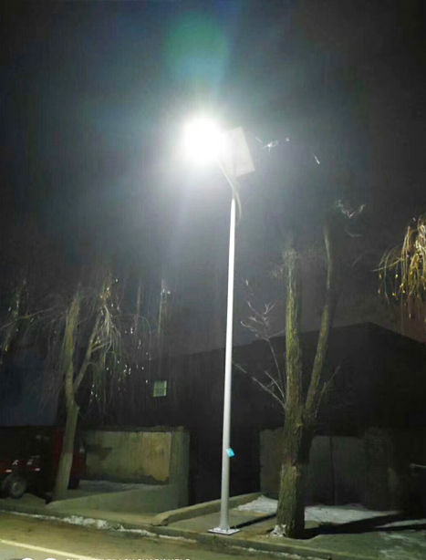 积石山县日喀则太阳能路灯项目